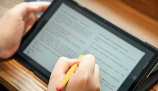 タブレット学習は毒か薬か？QubenaやScholastic導入の裏に潜む学校のダブルスタンダード